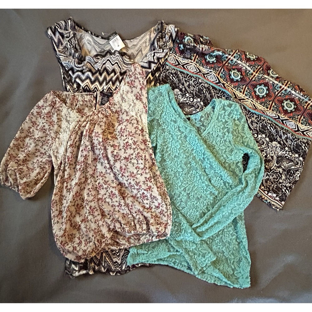 Rue 21 Womens Shirt Top Sheer Boho Glam Lace Poncho Lot 4 Size Medium Small Read